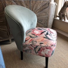 EVIE  Chair